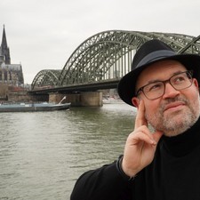 Björn Heuser / Foto: © Rebecca Schindler Björn Heuser
