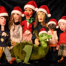 Dem Weihnachtsmann seng Mutz / Foto: © Figurentheaterhaus Poppespënnchen a.s.b.l. Dem Weihnachtsmann seng Mutz